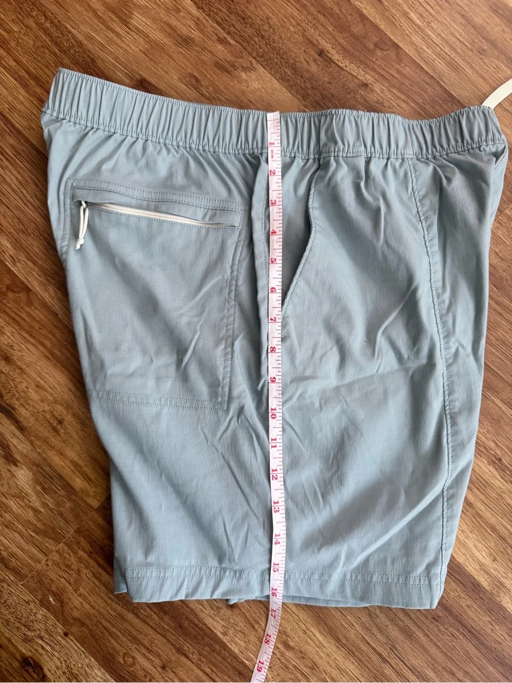 The North Face shorts face pockets